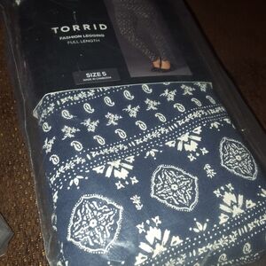 Torrid Blue Lovestruck Boho Full Length Leggings Size 5